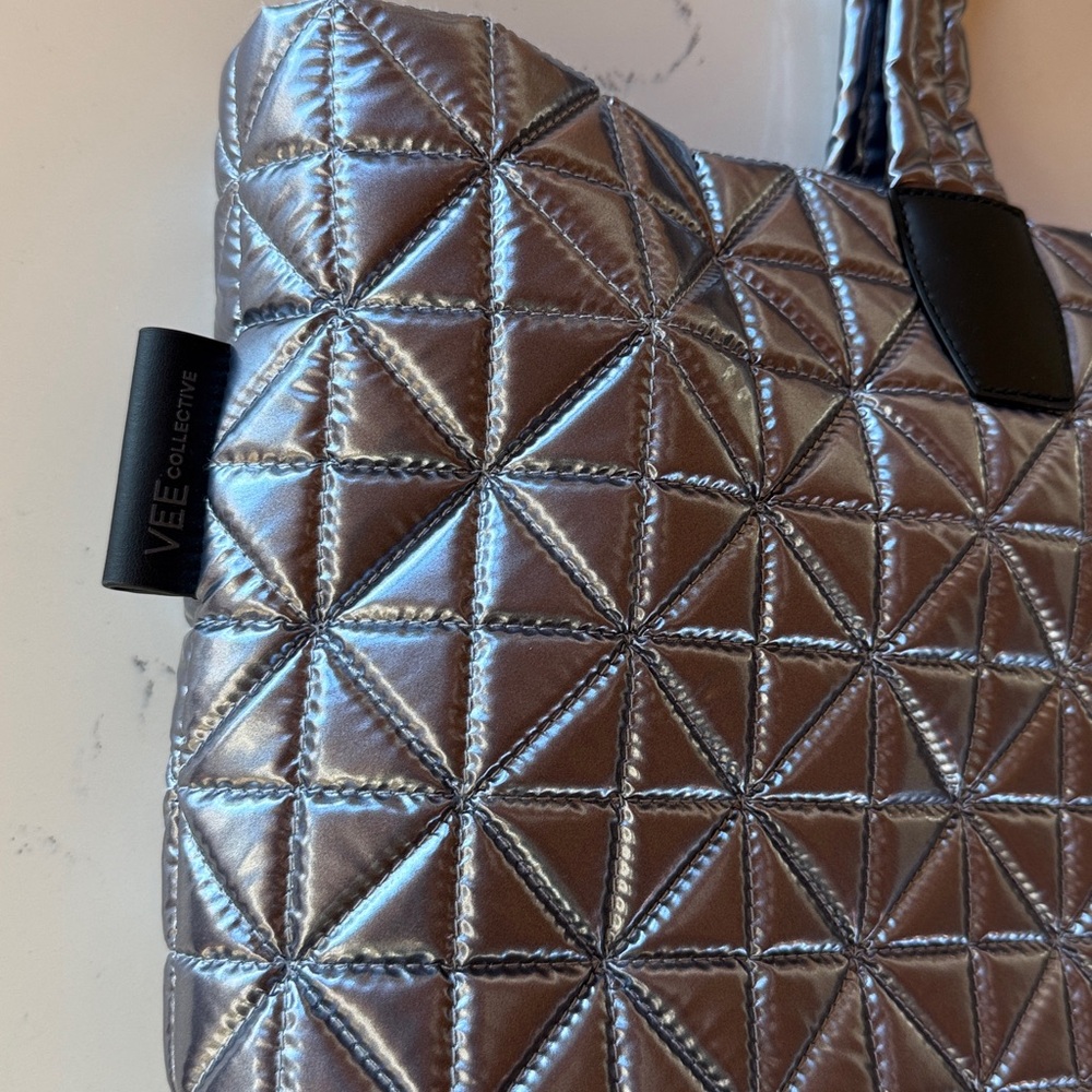 VEE Collective VEE WEEKENDER Quilted Travel Tote Bag in ICY SILVER Color - Picture 7 of 14